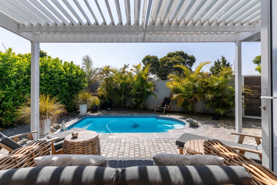 3 Bedroom Property for Sale in Constantia Western Cape
